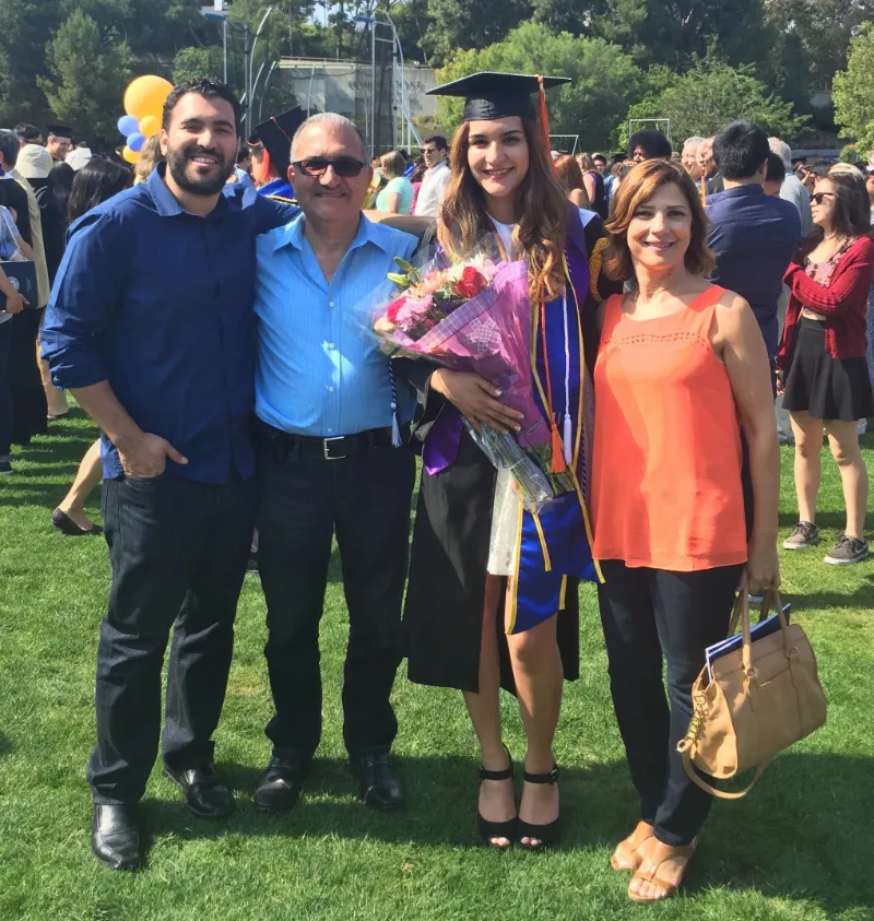 rhonda-el-hachache-gradution with family