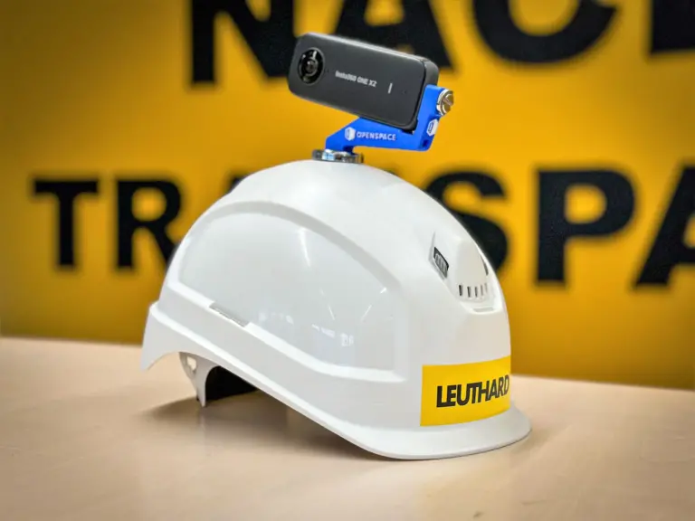 Leuthard hard hat with camera